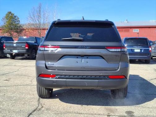 2024 Jeep Grand Cherokee Altitude