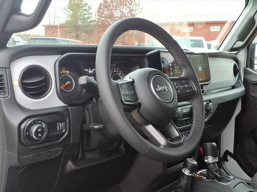 2025 Jeep Gladiator Sport S