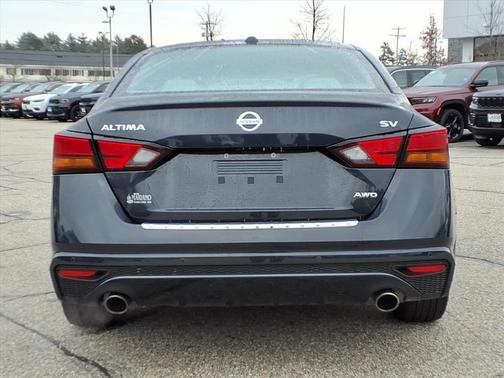 2022 Nissan Altima 2.5 SV