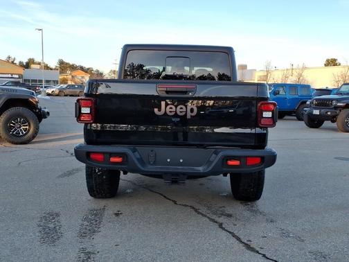 2026 Jeep Gladiator Mojave 4x4