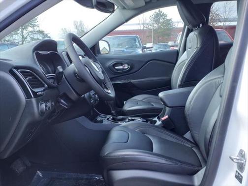 2023 Jeep Cherokee Altitude