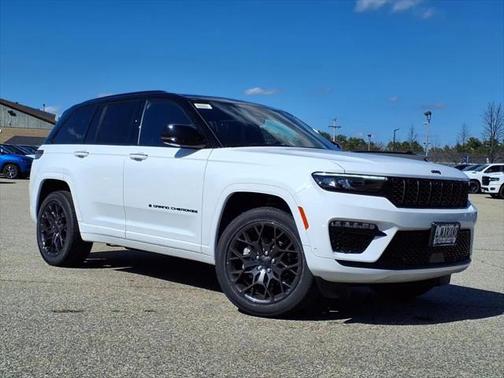 2025 Jeep Grand Cherokee Summit