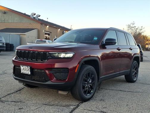 2025 Jeep Grand Cherokee Altitude