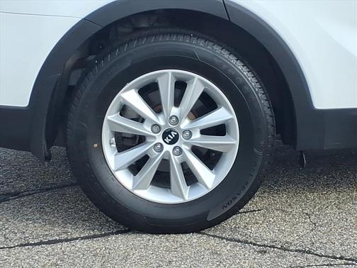 2020 Kia Sorento LX
