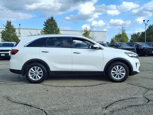 2020 Kia Sorento LX