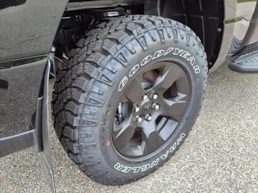 2025 RAM 1500 Warlock Crew Cab 4x4 5'7' Box