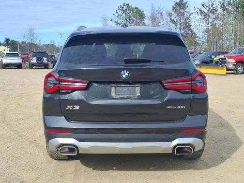 Dark Graphite Metallic 2024 BMW X3 xDrive30i