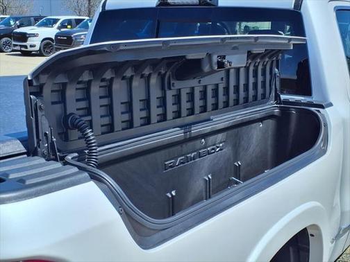 2025 RAM 1500 ST