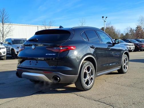 2023 Alfa Romeo Stelvio Ti