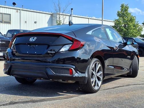 2019 Honda Civic Touring
