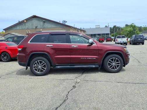 Velvet Red Pearlcoat 2017 Jeep Grand Cherokee Limited