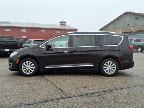 2018 Chrysler Pacifica Touring-L Plus