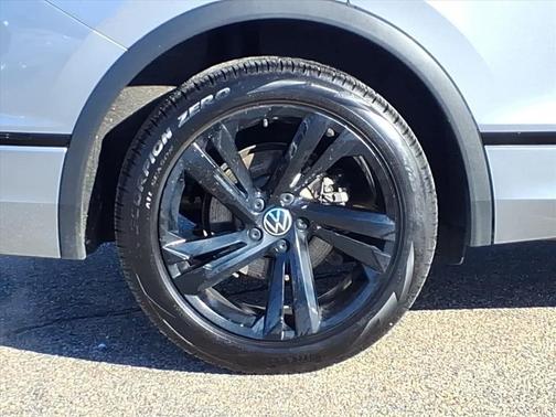 2023 Volkswagen Tiguan 2.0T SE R-Line Black 4MOTION