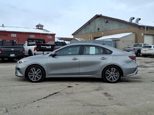 2023 Kia Forte GT-Line