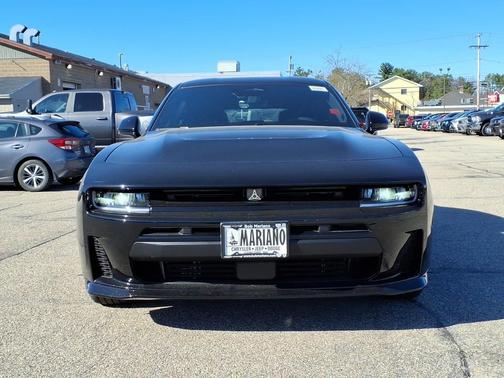Diamond Black Crystal Pearlcoat 2026 Dodge Charger R/T