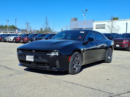 Diamond Black Crystal Pearlcoat 2026 Dodge Charger R/T