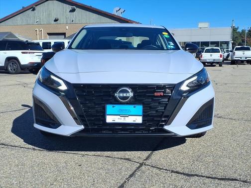 2023 Nissan Altima SR FWD