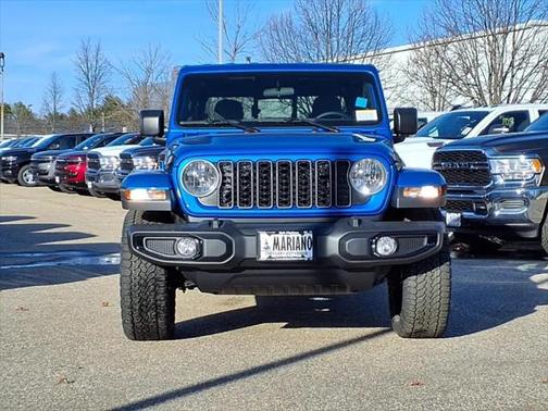 2025 Jeep Gladiator Nighthawk