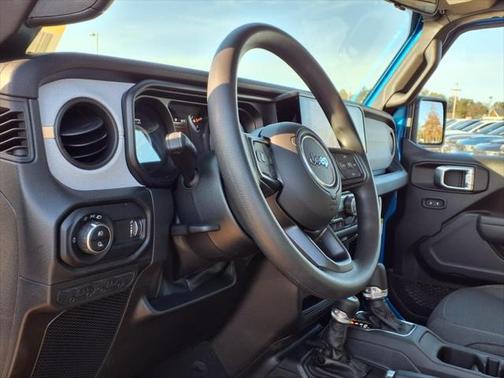 2025 Jeep Gladiator Nighthawk