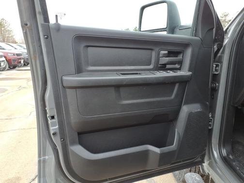 2026 RAM 2500 Tradesman Crew Cab 4x4 6'4' Box