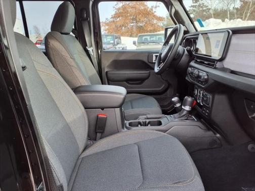 2025 Jeep Gladiator Nighthawk