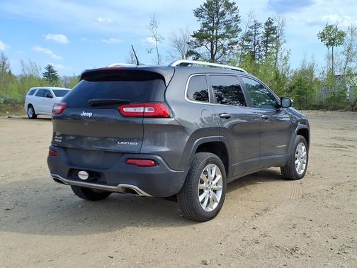 Granite Crystal Metallic Clearcoat 2015 Jeep Cherokee Limited