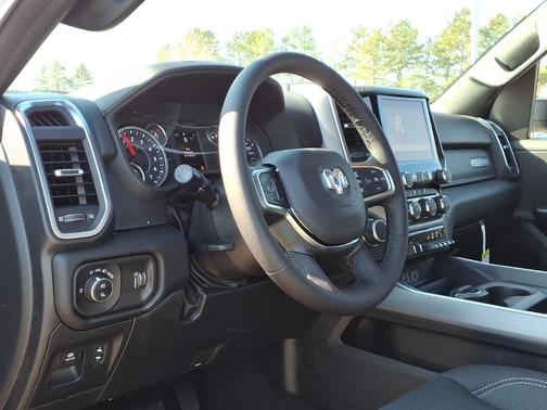 Bright White Clearcoat 2026 RAM 1500 Big Horn/Lone Star