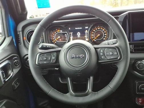 2026 Jeep Gladiator Mojave 4x4