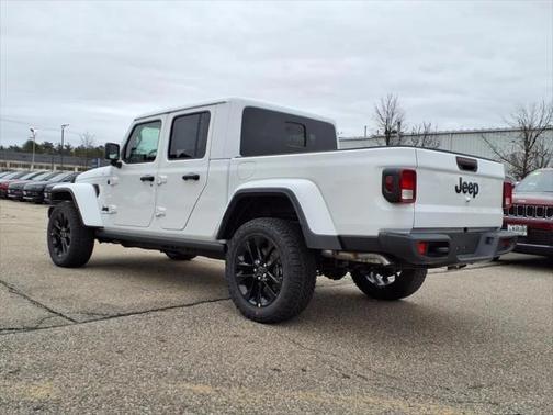 2025 Jeep Gladiator Nighthawk