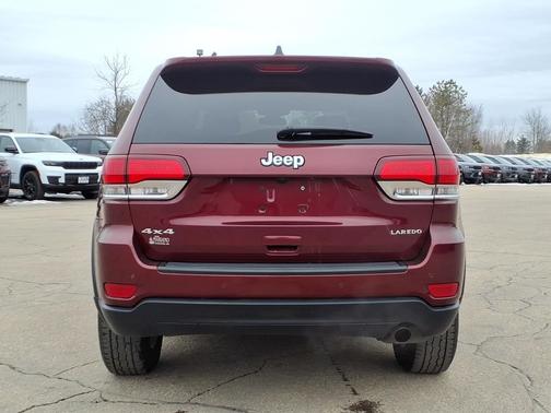 2020 Jeep Grand Cherokee Laredo