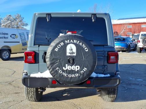 2024 Jeep Wrangler 4-Door Sahara 4x4