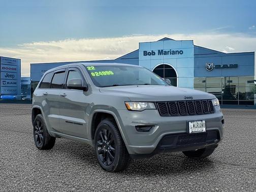 2022 Jeep Grand Cherokee Laredo