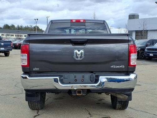 2021 RAM 2500 Tradesman Crew Cab 4x4 6'4' Box