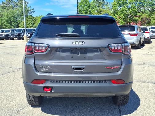 Baltic Gray Metallic Clearcoat 2024 Jeep Compass Trailhawk