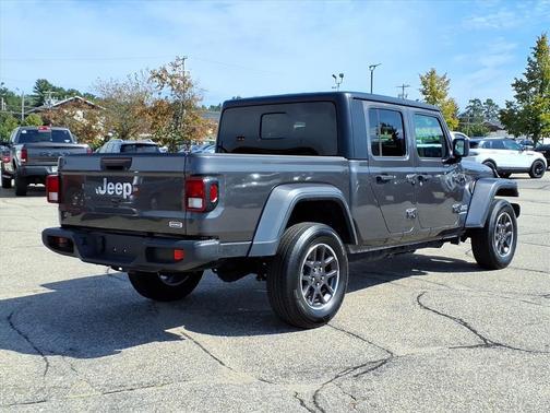 2023 Jeep Gladiator Overland