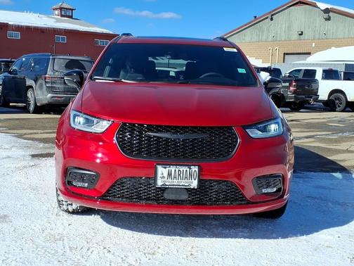 2026 Chrysler Pacifica L