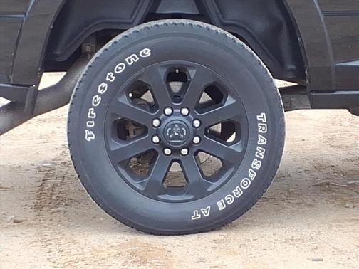 2019 RAM 2500 Laramie Crew Cab 4x4 6'4' Box