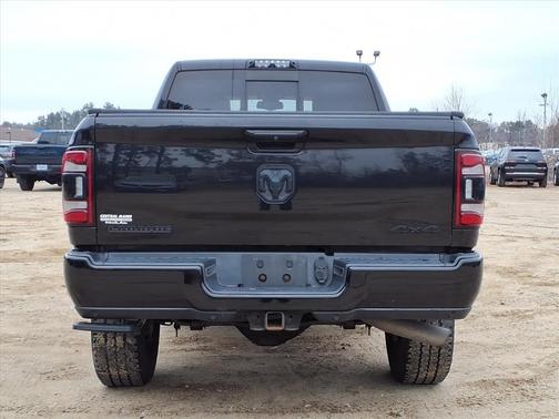 2019 RAM 2500 Laramie Crew Cab 4x4 6'4' Box