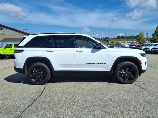2024 Jeep Grand Cherokee Altitude