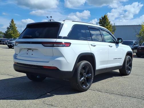 2024 Jeep Grand Cherokee Altitude