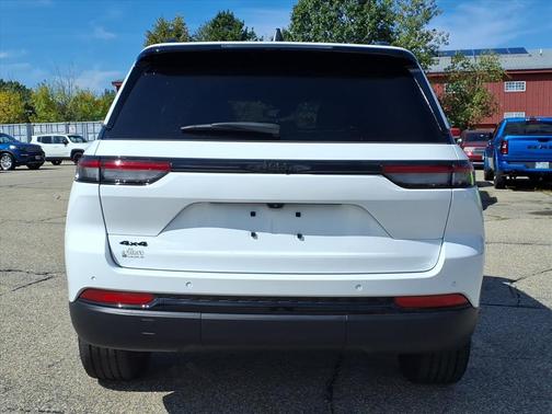 2024 Jeep Grand Cherokee Altitude