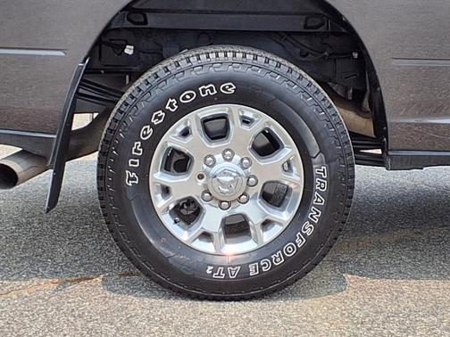 2024 RAM 3500 Laramie Crew Cab 4x4 8' Box
