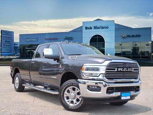 2024 RAM 3500 Laramie Crew Cab 4x4 8' Box