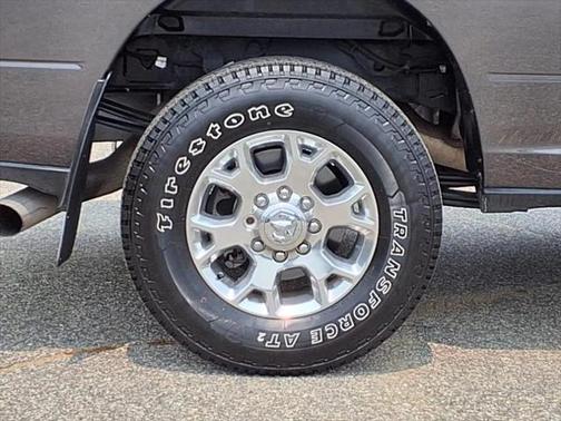 2024 RAM 3500 Laramie Crew Cab 4x4 8' Box