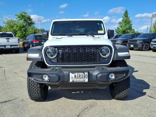 Bright White Clearcoat 2026 Jeep Wrangler Willys