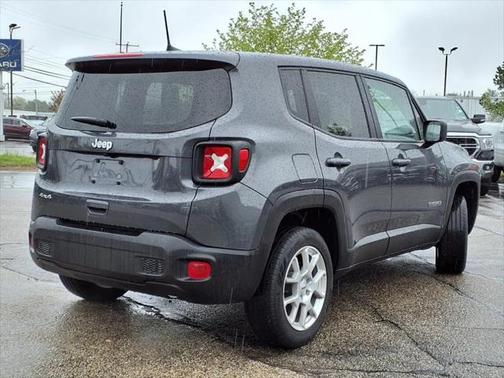 2023 Jeep Renegade Latitude