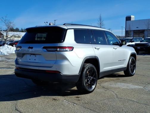 2025 Jeep Grand Cherokee L Altitude