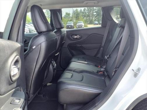 2023 Jeep Cherokee Altitude