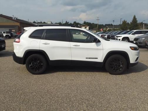 2023 Jeep Cherokee Altitude