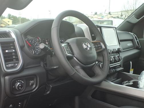 Molten Red Pearlcoat 2026 RAM 1500 Big Horn/Lone Star
